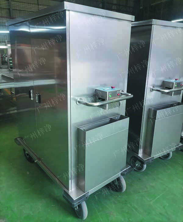 密閉式滅菌器械物品電動轉(zhuǎn)運車有單面雙開門,單側(cè)門可旋轉(zhuǎn)角度≥220°度開啟設(shè)計，裝卸物品更方便;